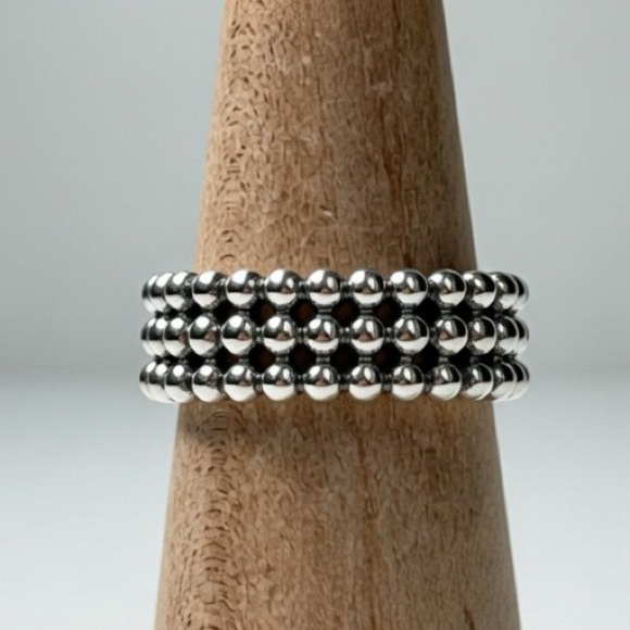Jewelry - Solid 925 Sterling Silver Dotted Band Ring Size 7